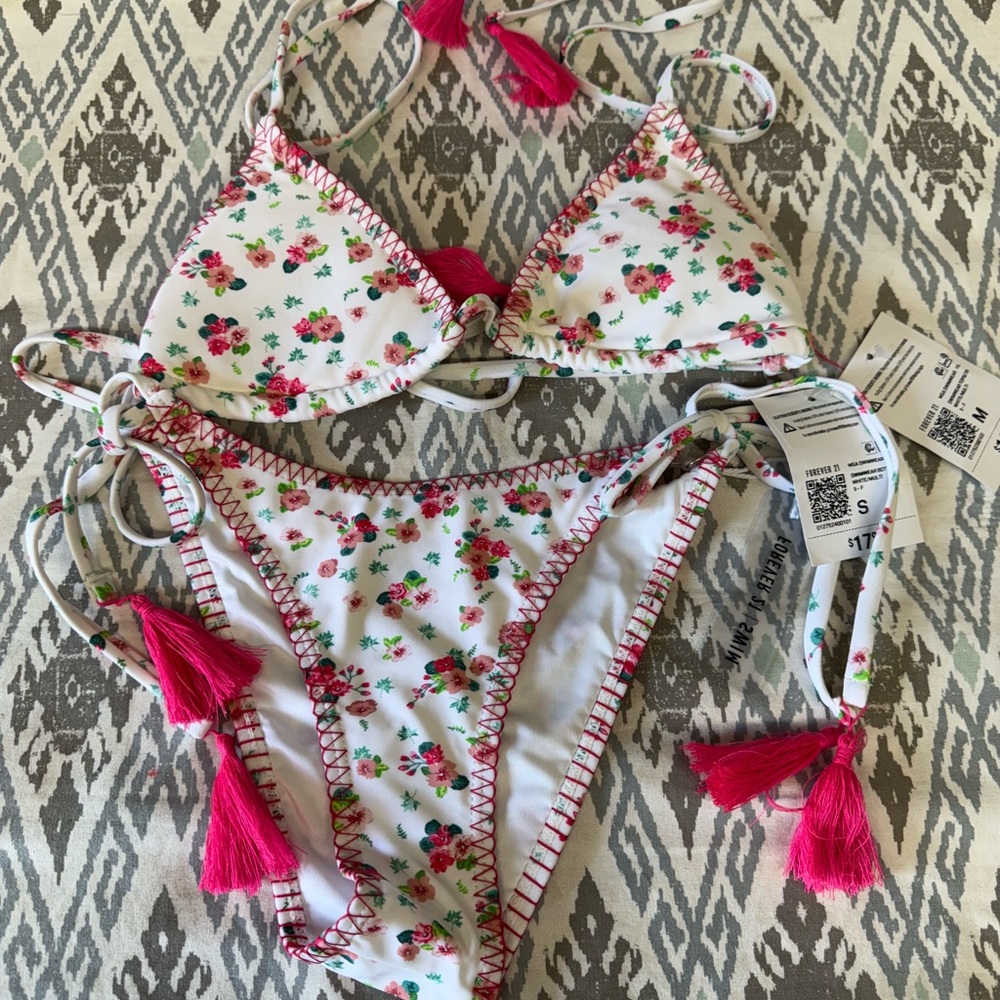 Floral women’s  Swim Set with Pink Accents